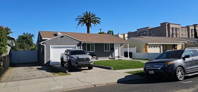 Photo - 3717 W 116th St