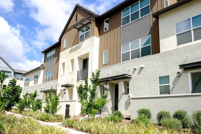 Delightful 3/2.5 condo in Rancho Cucamonga... - Delightful 3/2.5 condo in Rancho Cucamonga...