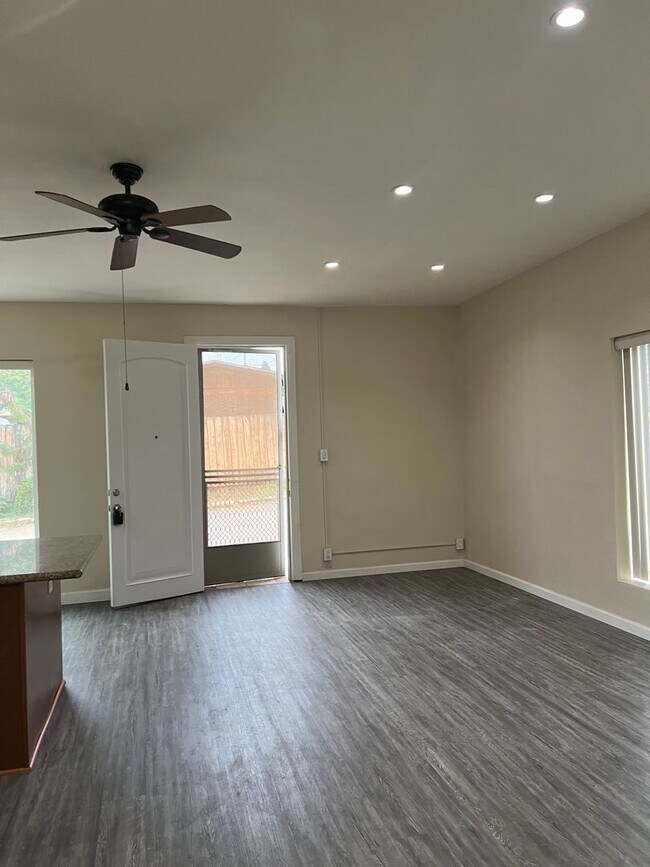 Photo - 12652 Julian Ave Unit 1