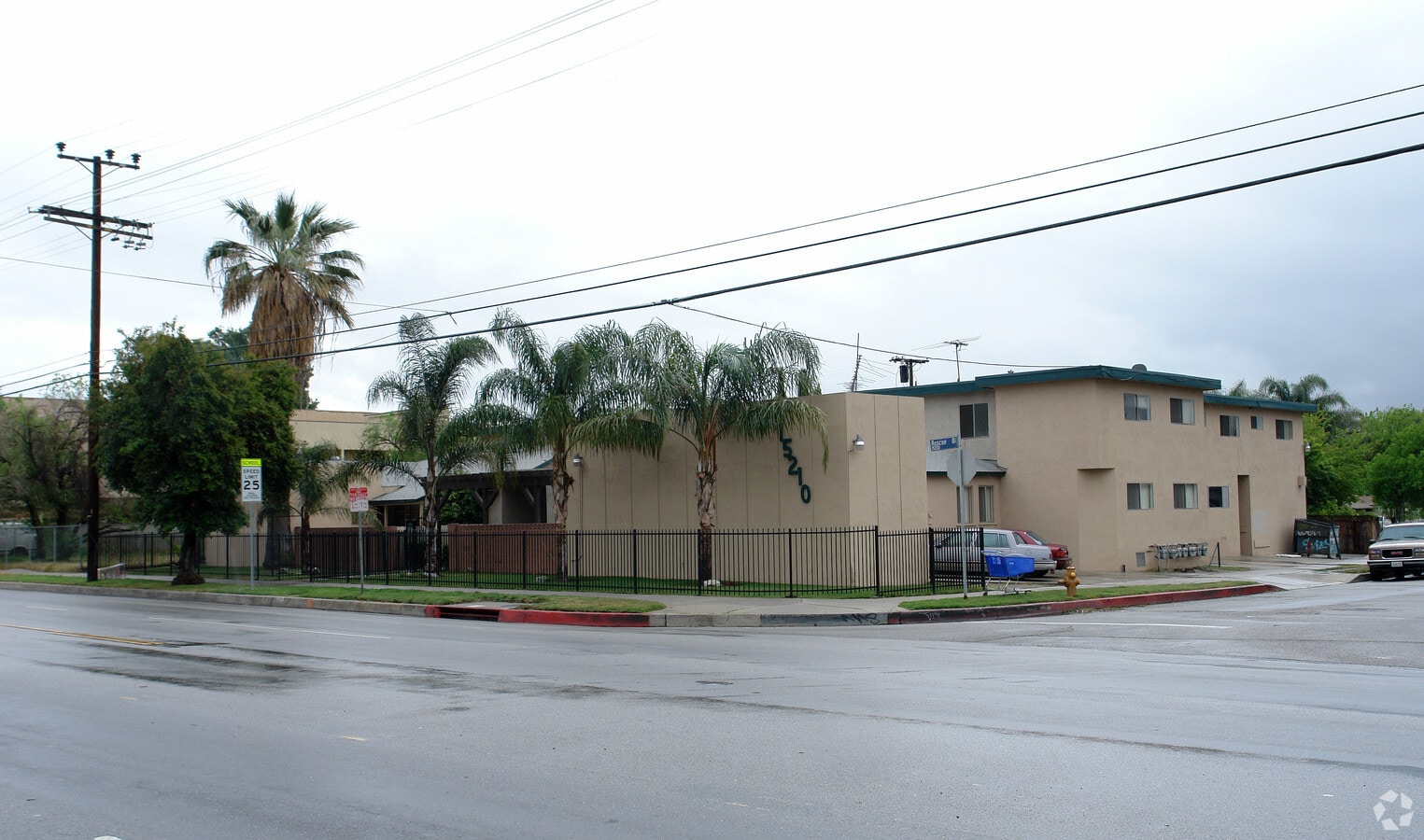 Photo - 15210 Roscoe Blvd