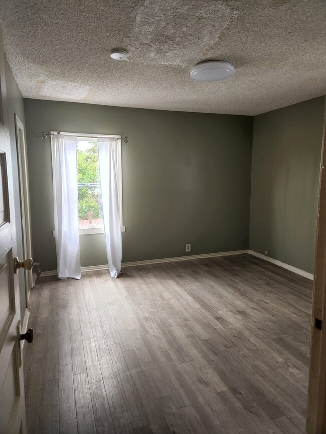 Photo - 1200 W 36th St House