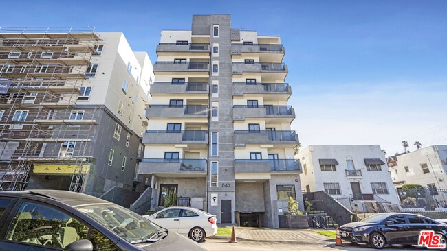 Photo - 846 S Mariposa Ave Condo Unit 503