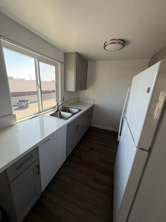Building Photo - 8777 Lomita Dr Unit D