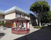 Gazebo - Royale La Habra Apartments