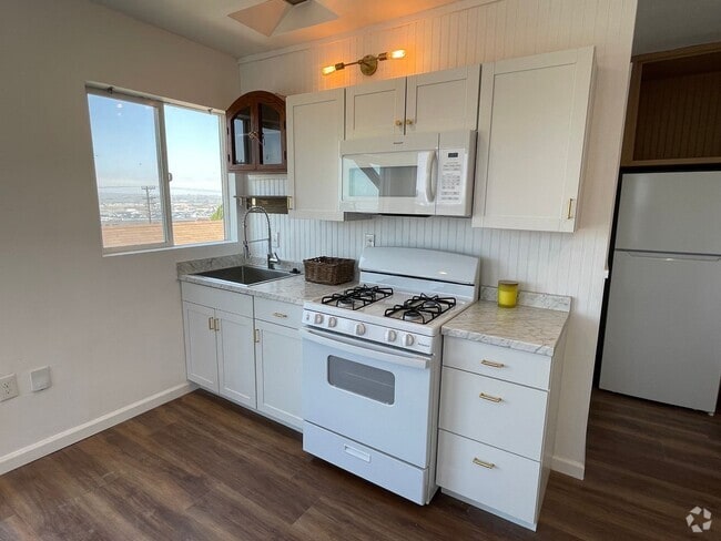 Building Photo - $500 OFF First Month's Rent! Remodeled 1BD... Unit 1408 Sassafras Rental