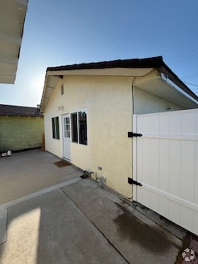 Building Photo - Buena Vista - Anaheim Unit ADU -  C Rental