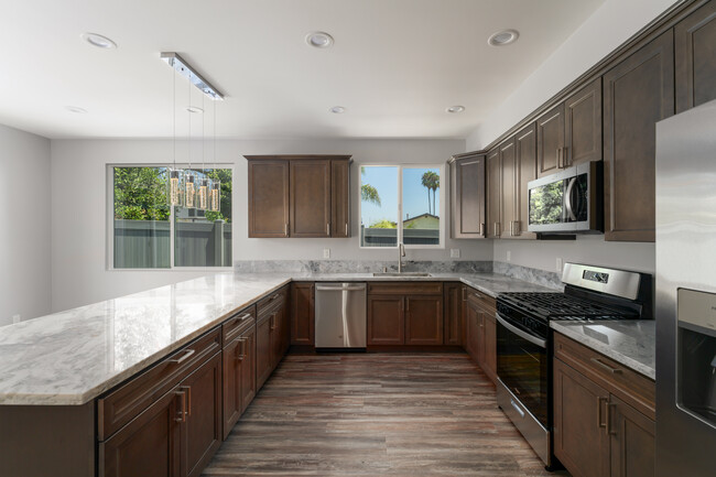 Kitchen - 5122 Los Robles Dr Apartment