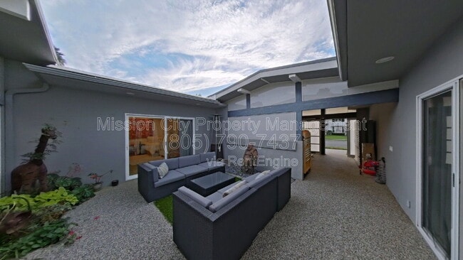 Photo - 5339 Berkeley Rd