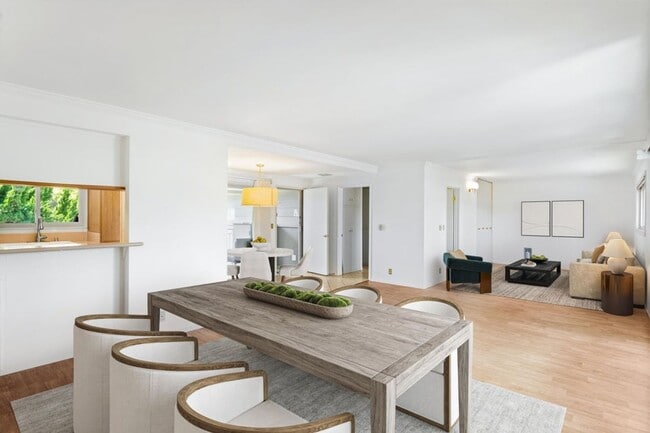 Photo - Unfurnished, SENIOR Living at Encina Royale Unit 6