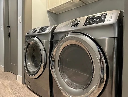 Photo - 300 N Plymouth Blvd