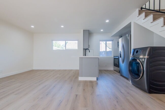 Photo - Andreo Avenue Residences Unit 1