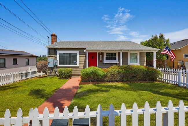 Building Photo - 7580 Saranac Ave