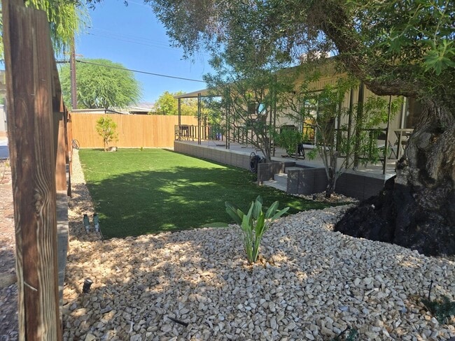 Photo - 73537 Algonquin Pl