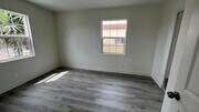 Photo - 729 S 45th St House