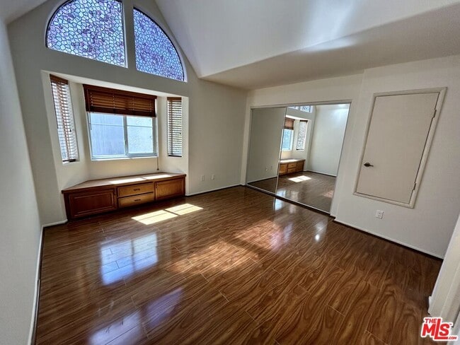 Photo - 5145 Yarmouth Ave Unit 25