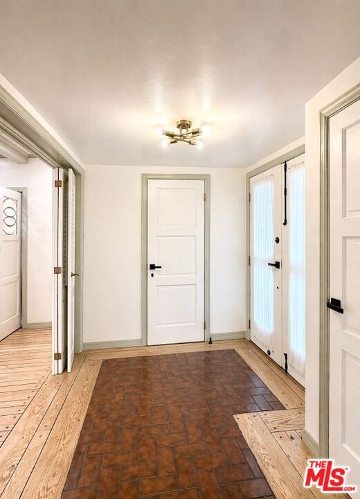 Photo - 341 S Rodeo Dr