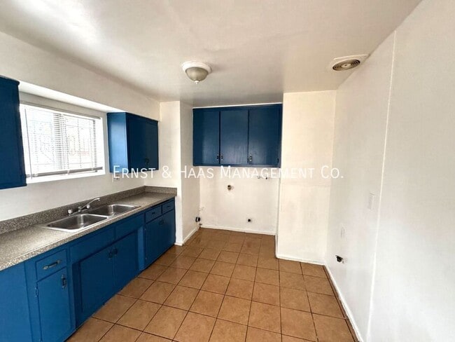 Photo - 193 E 50th St Unit #02