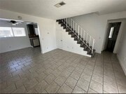 Photo - 1501 E Fairfield Ct Unit 2