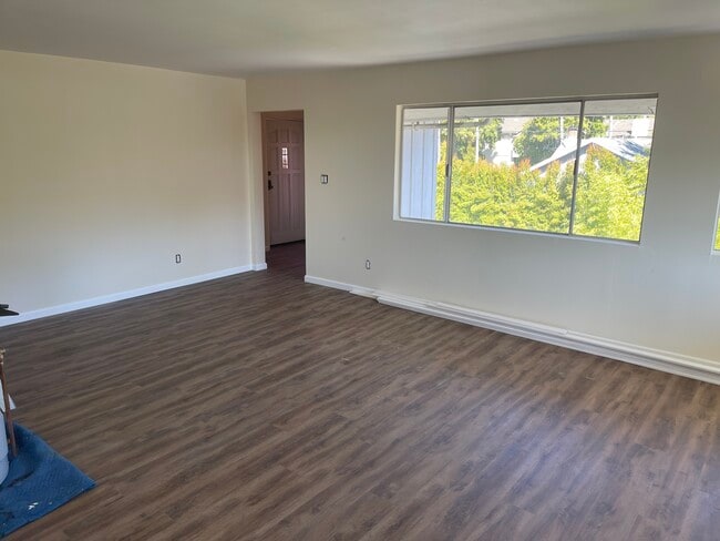 Photo - 1524 Garden St