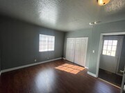 Photo - Beautiful, Spacious 3 Bedroom Property in ... Townhome