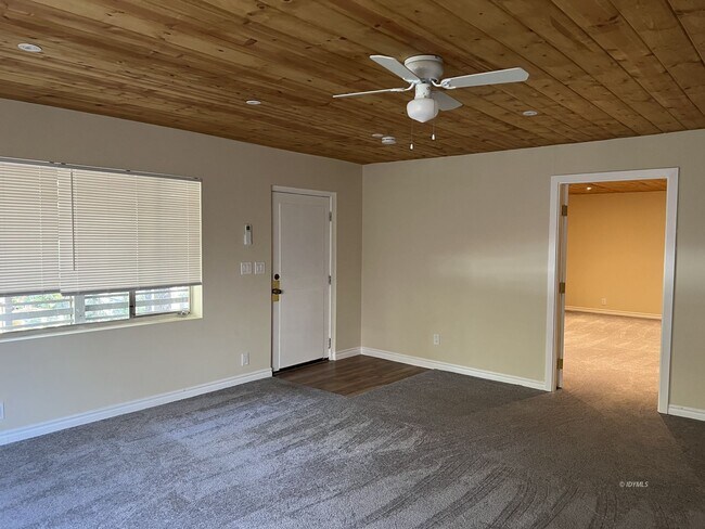 Photo - Walk to town 1 Bedroom Apartment