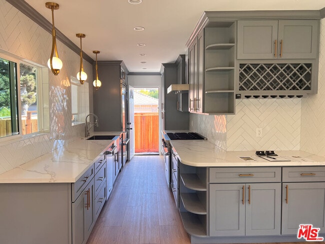 Photo - 2912 Pearl St