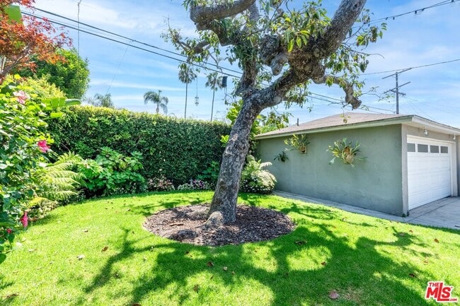 Photo - 1216 Greenacre Ave