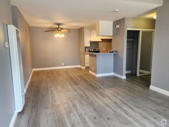 Building Photo - 23334 Sesame St Unit R Rental