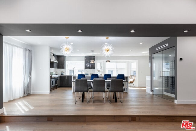 Photo - 18721 Hatteras St Unit 10