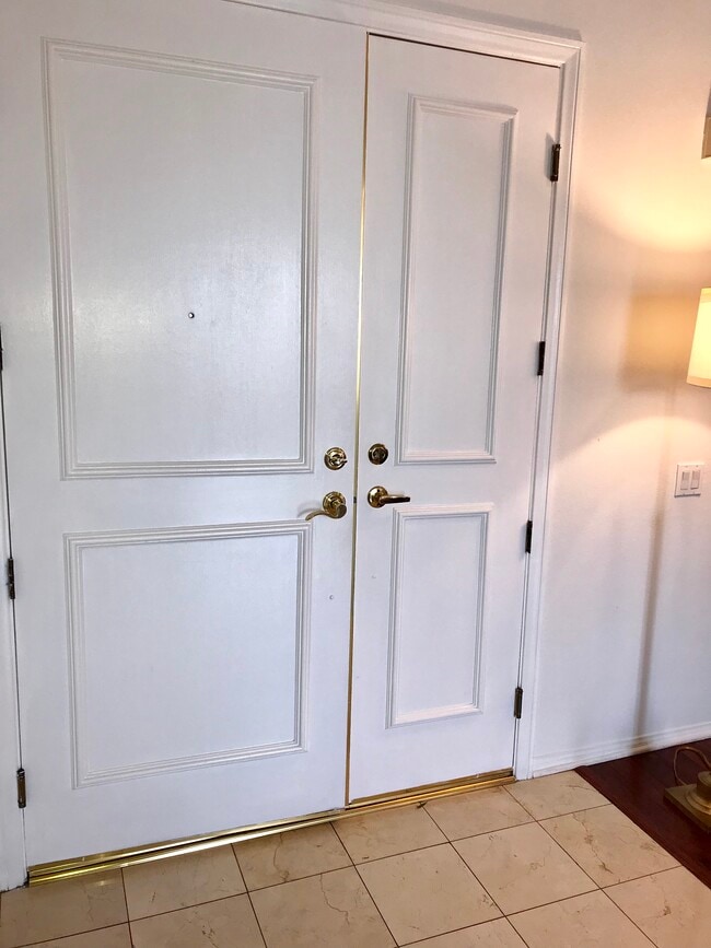 Photo - 8349 Blackburn Ave Unit 302