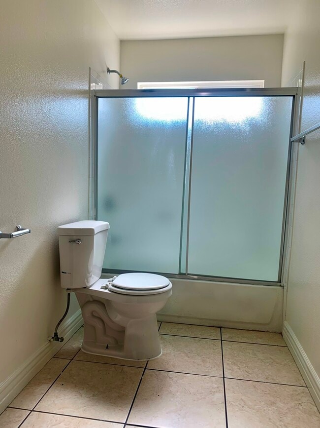 Photo - 340 E 105th St