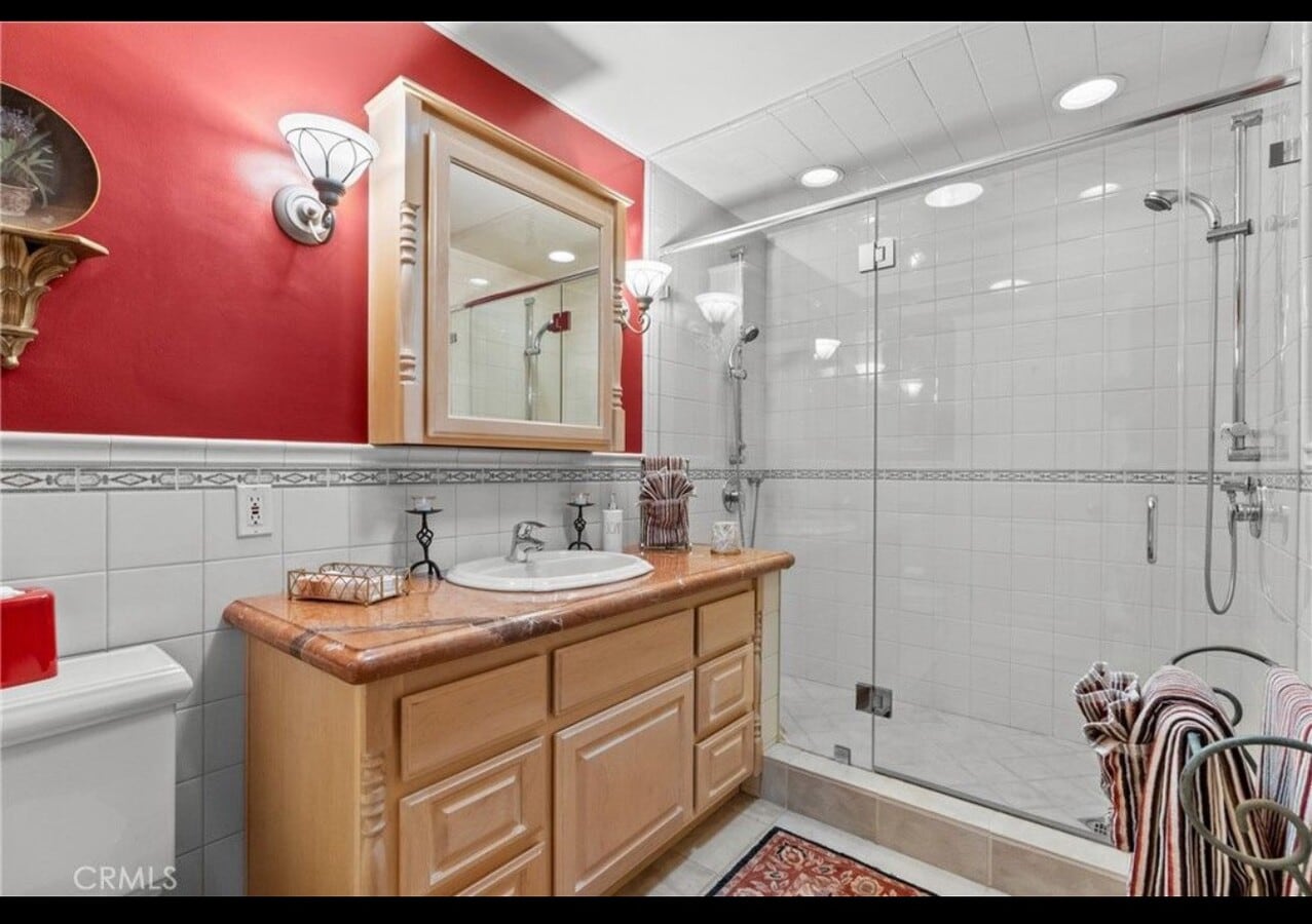 Photo - 17183 Sunburst St House