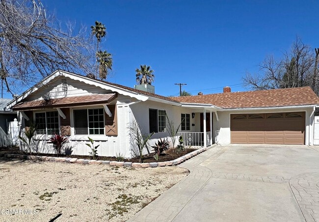 Building Photo - 7472 Ponce Ave