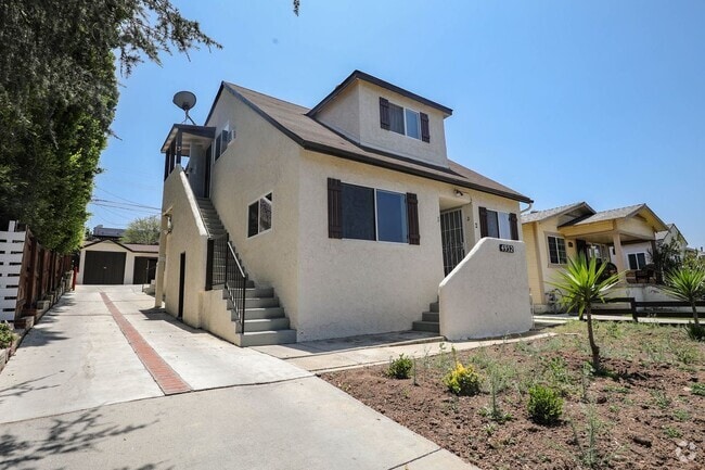 Building Photo - 4932 Lincoln Ave Rental