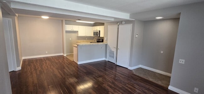 Photo - Spacious 2 Bedroom with Private Patio & In-Unit Laundry Unit 113