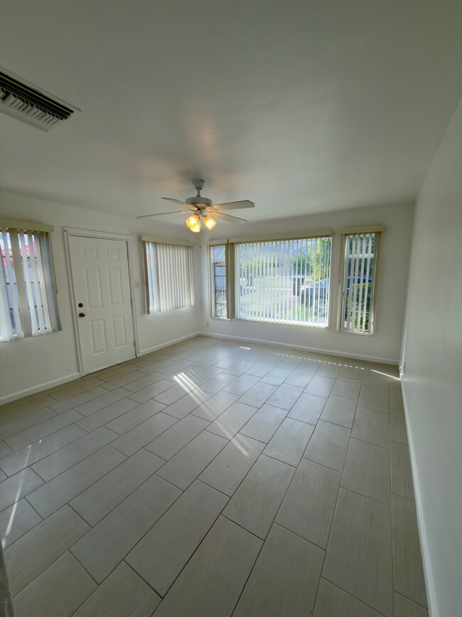 Photo - 967 E Camino Parocela Unit 1