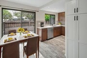 Photo - Stunning Bay Ho Townhome with Resort-Style... Unit G