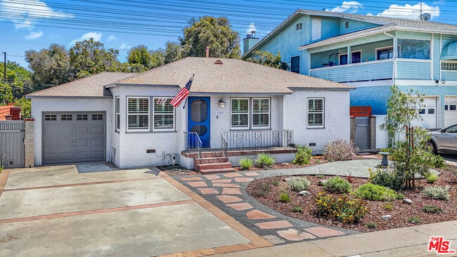 Photo - 3020 Dow Ave