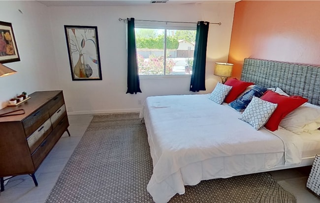 Photo - 1950 N Magnolia Rd