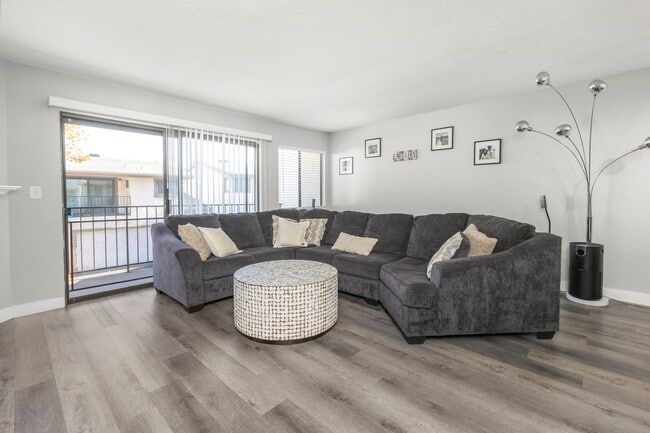 Photo - 8535 Paradise Valley Rd