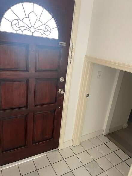 Photo - 308 N Kenwood St