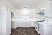 2BR, 1BA - 650SF - Kitchen - 10243 San Antonio Ave.