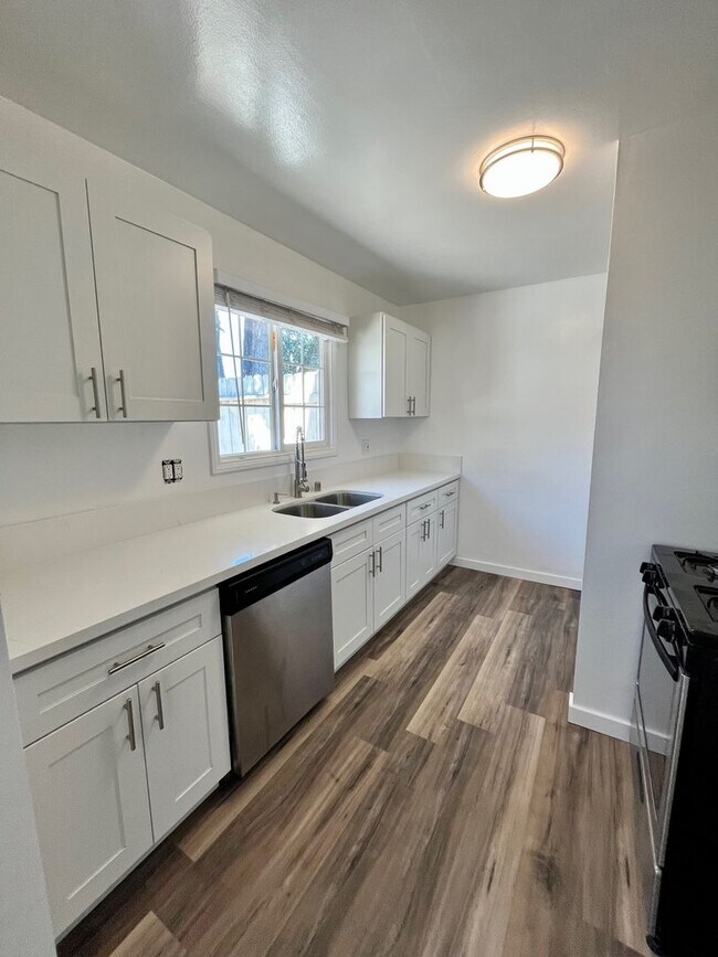 Photo - 4108 Redondo Beach Blvd Unit #A