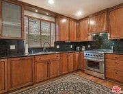 Photo - 2229 S Beverly Dr House