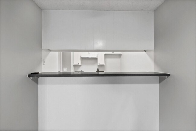 Photo - Casa Madrid Apartments