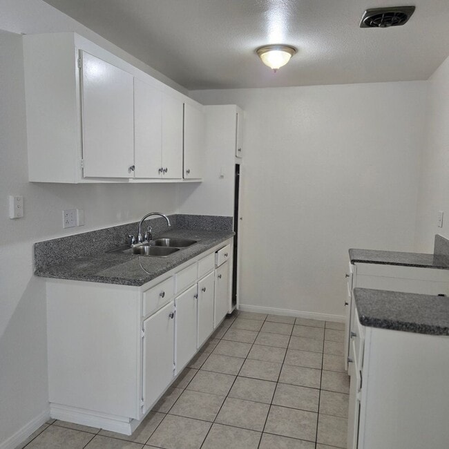 Photo - 4497 Bonnie Brae St Unit 2
