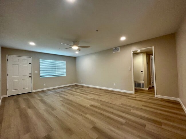 Photo - 10782 Walnut St Unit 10784