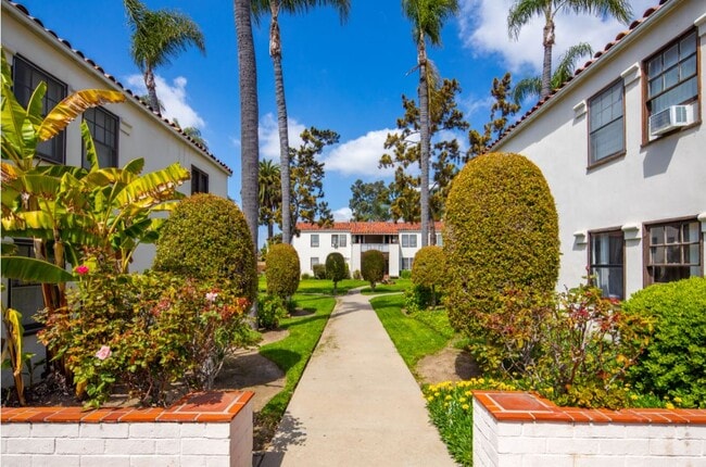 Photo - Las Palmas Apartments