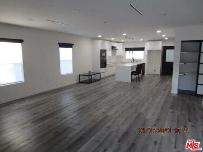 Photo - 14013 Bessemer St