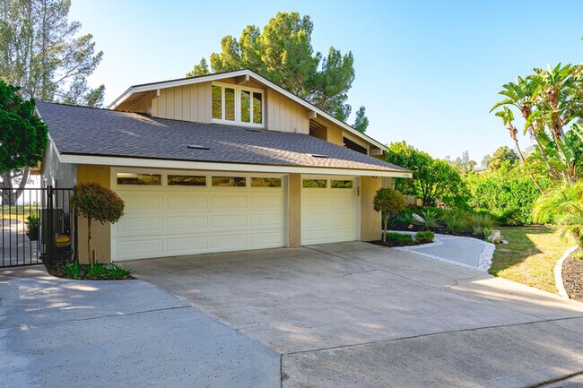 Photo - 10961 Limetree Dr